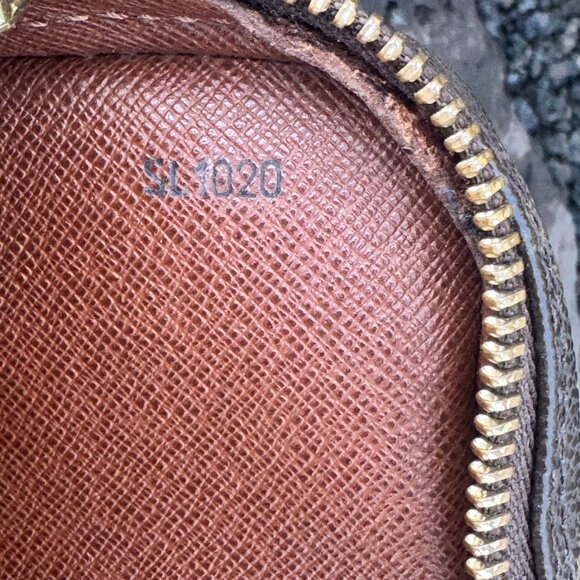 Louis Vuitton Monogram Canvas Amazone Crossbody Bag - Picture 16 of 17